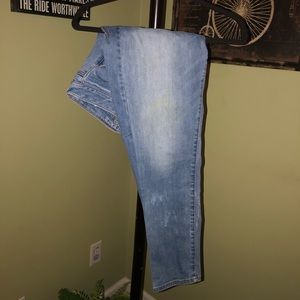 AE LIGH WASH DISTRESSED HIGH RISE JEGGINGS